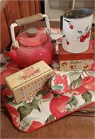 Apple kitchen collection, vintage recipe box