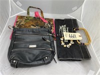 3 pc Tommy Beach Purse, Pink Camo Mack up back and