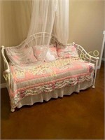 Cast iron day bed w/ trundle bed