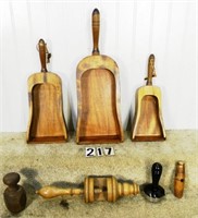 Tray lot assorted wooden household primitives: