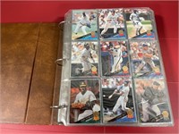 BINDER OF MLB TRADING CARDS SOME VINTAGE