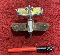 (1) Vintage Chevy Caprice Car Emblem