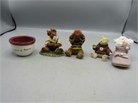 Lot of Boyd's Bears collectible figurines!