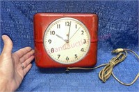 Mid-Century Westclox red kitchen clock (works)