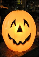 Large illuminated Halloween pumpkin display head