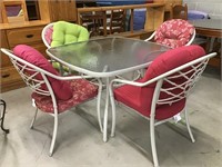Outdoor Patio Table 4 Chairs