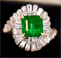 2.2ct Natural Emerald 18Kt Gold Ring