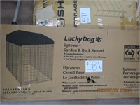 Lucky Dog uptown grden & deck kennel