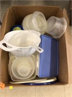 Box of Tupperware / Food Storage Containers
