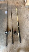 3 fishing rods & 2 reels incl. Convector rod with