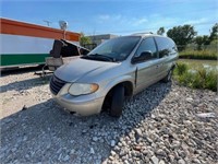 2005 CHRYSLER TOWN & COUNTRY TOURING ED