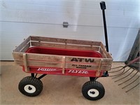 Good Radio Flyer wagon