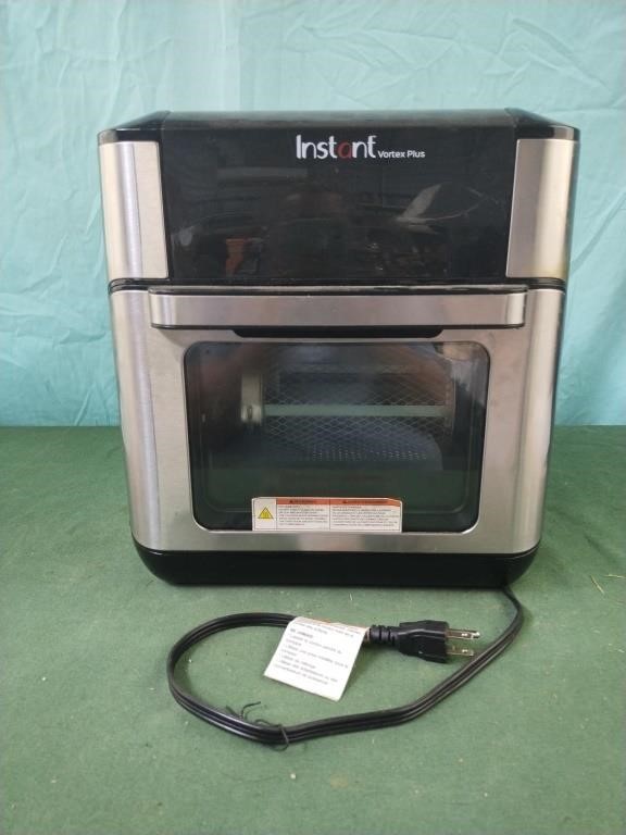 Instant Vortex Plus Air Fryer Oven. Not tested