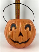 Vintage Halloween plastic jack-o-lantern candy