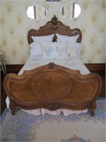 BEAUTIFUL FULL SIZE FRENCH CARVED COMPLETE BED SET