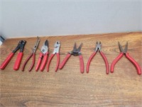 Red Hndled Tools