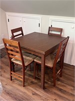 Pull out table and 4 chairs foldable