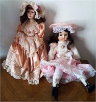 F - LOT OF 2 COLLECTIBLE DOLLS (B111)