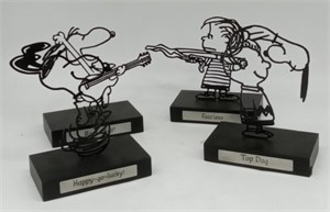 (FW) Hallmark  Peanuts Metal figures