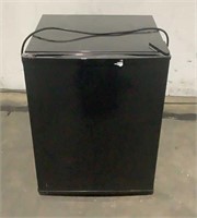 Mini Refrigerator HSBR240B