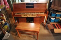 SPINET PLAYER PIANO: