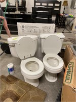 Set of 3 toilets