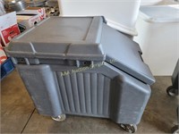 Cambro mobile ice storage bin