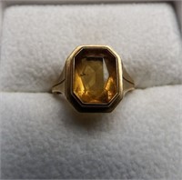14K Yellow Gold Ring - Yellow Stone