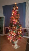 6 ft Decorated Christmas Tree