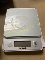 Taylordigital kitchen scale (Used)