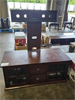 entertainment stand (used)