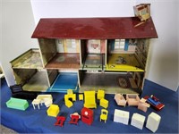 Marx Metal Doll House - Vintage