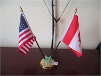 Canada / U.s mini flag display
