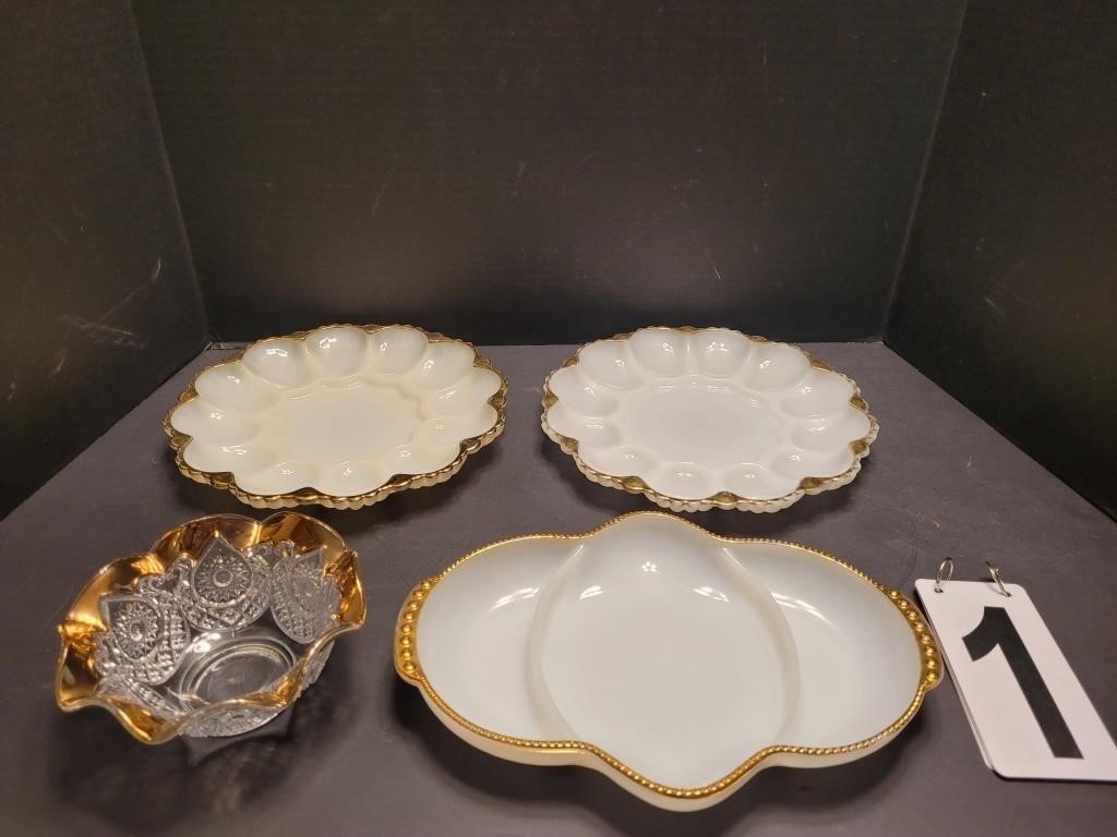 White Fire king With Gold Trim~2 Egg Plates