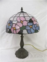 TIFFANY STYLE STAINED GLASS PARLOR LAMP 19"T