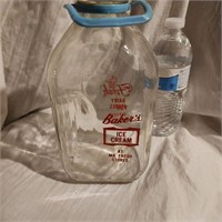 Mr. Fresh Dairy Stores Bakers Ice Cream Bottle