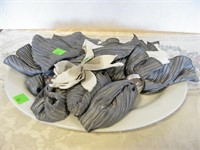 LARGE WHITE PLATTER AND ACCDENT NAPKINS