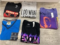 Set of 5 Assorted T-Shirts Size M and L