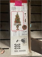 Decorative Holiday Tree