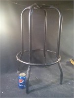 Patte de chaise-tabouret ou de table en métal