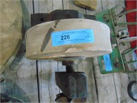 GRINDING STONE ON AXLE