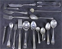 MIXED LOT OF 17 STERLING SILVER FLATWARE PIECES