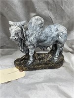 Ceramic Bull Statue 9"