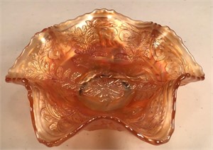 Small Fenton Panther 3-Toed Bowl