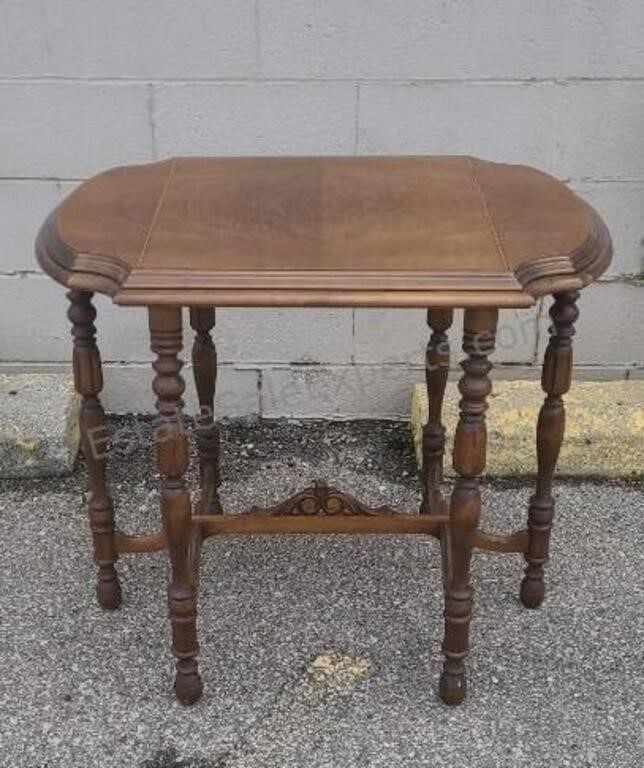 Six legged table. 29½×33×23½.