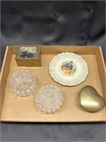 Powder jars, plate and jewelry box