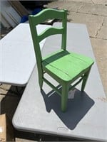 OLD KIDS CHAIR