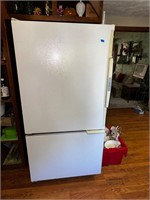 Amana Energy Saver Refrigerator