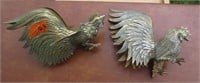 2 rooster decorative items