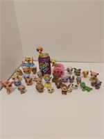 33 figurines littlest pet shop +2 accessoires